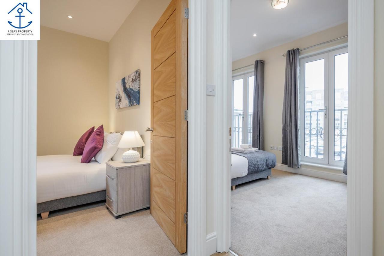 Spacious Luxury 2 Bed Apartment By 7 Seas Property Serviced Accommodation Maidenhead With Parking And Wifi エクステリア 写真